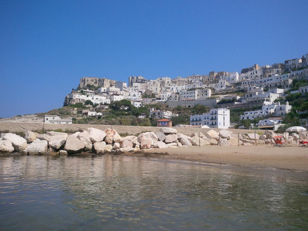 BLU MARINE CASA a 10mt dalla SPIAGGIA Peschici Esterno foto